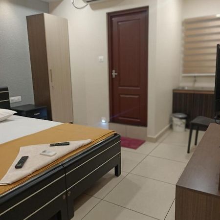 Mhb Motel Kochi Dış mekan fotoğraf